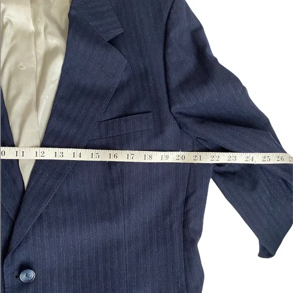 Sold!!!!!Neiman Marcus Navy Blue Pin Striped Blazer - Picture 9 of 14